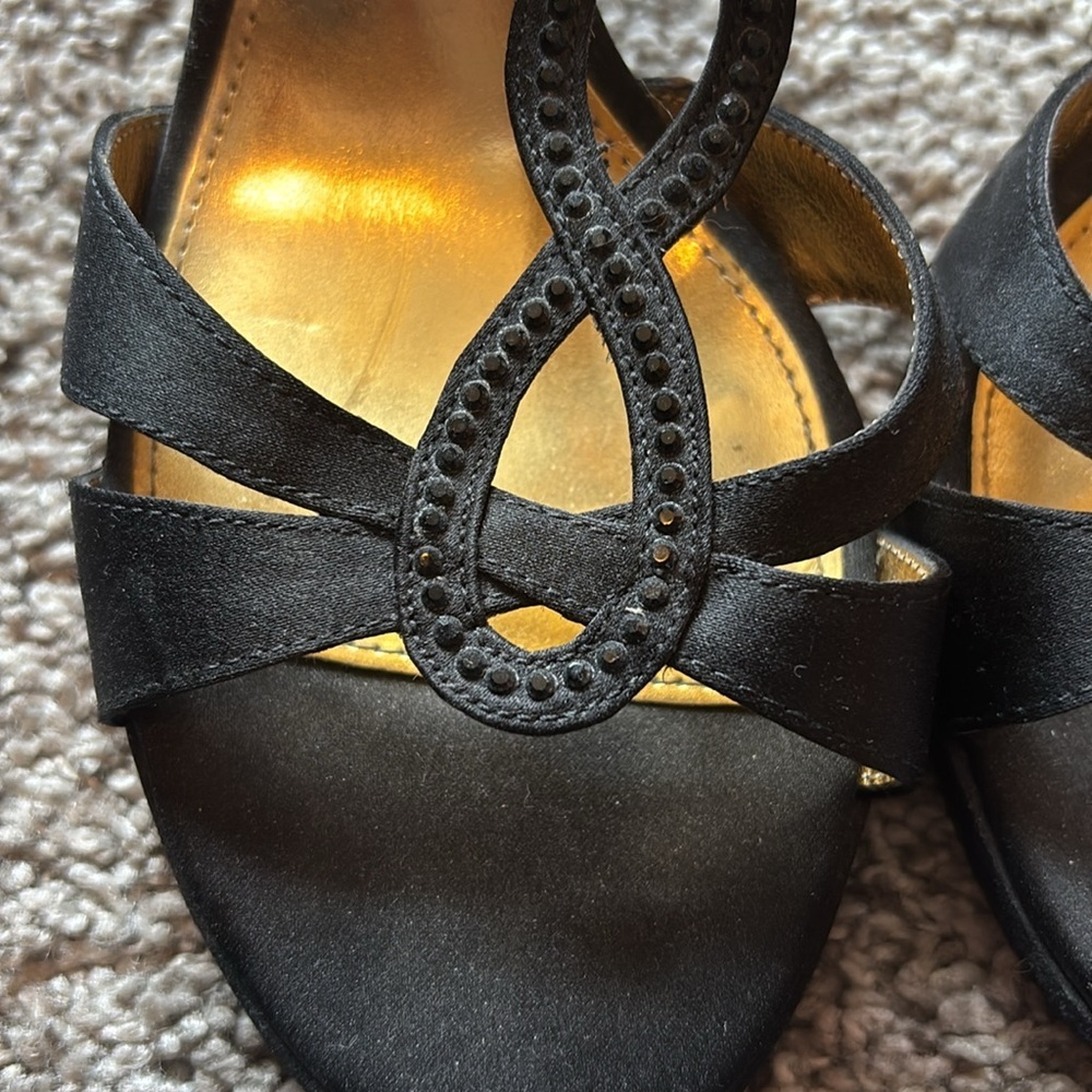 Formal Heels - Picture 2 of 6